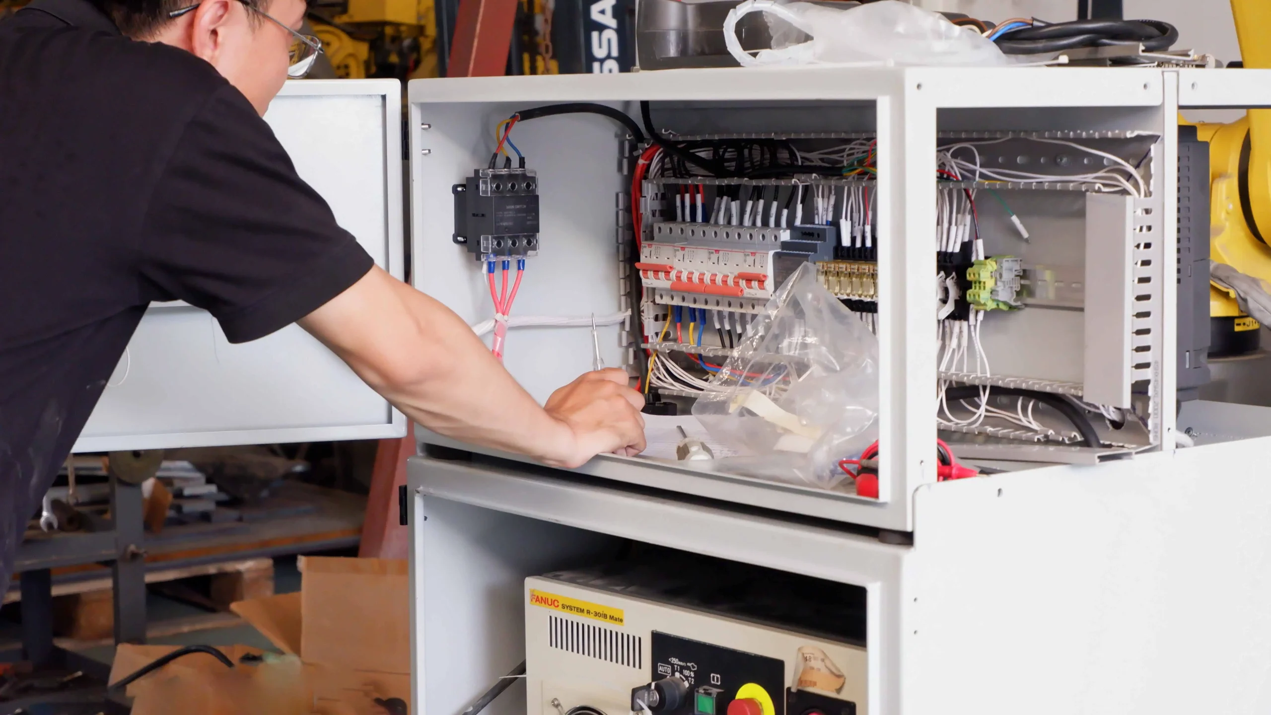 Programming Robot and System Service 1 Installation, Integration, Programming Robot And System