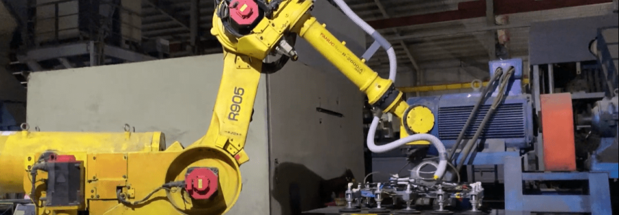 Robot gap kinh nang ha kinh min
