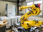 Tìm hiểu cách robot sơn đang giúp các ngành công nghiệp hoàn thành nhiều nhiệm vụ hơn.