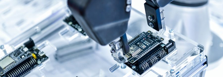 Robot gắp đặt: Giải pháp cho dây chuyền sản xuất