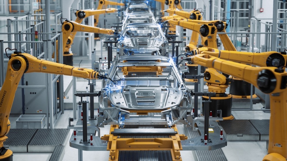 Ứng dụng robot hàn trong ngành sản xuất ô tô 4 Robot hàn thông minh và tự động hóa cao