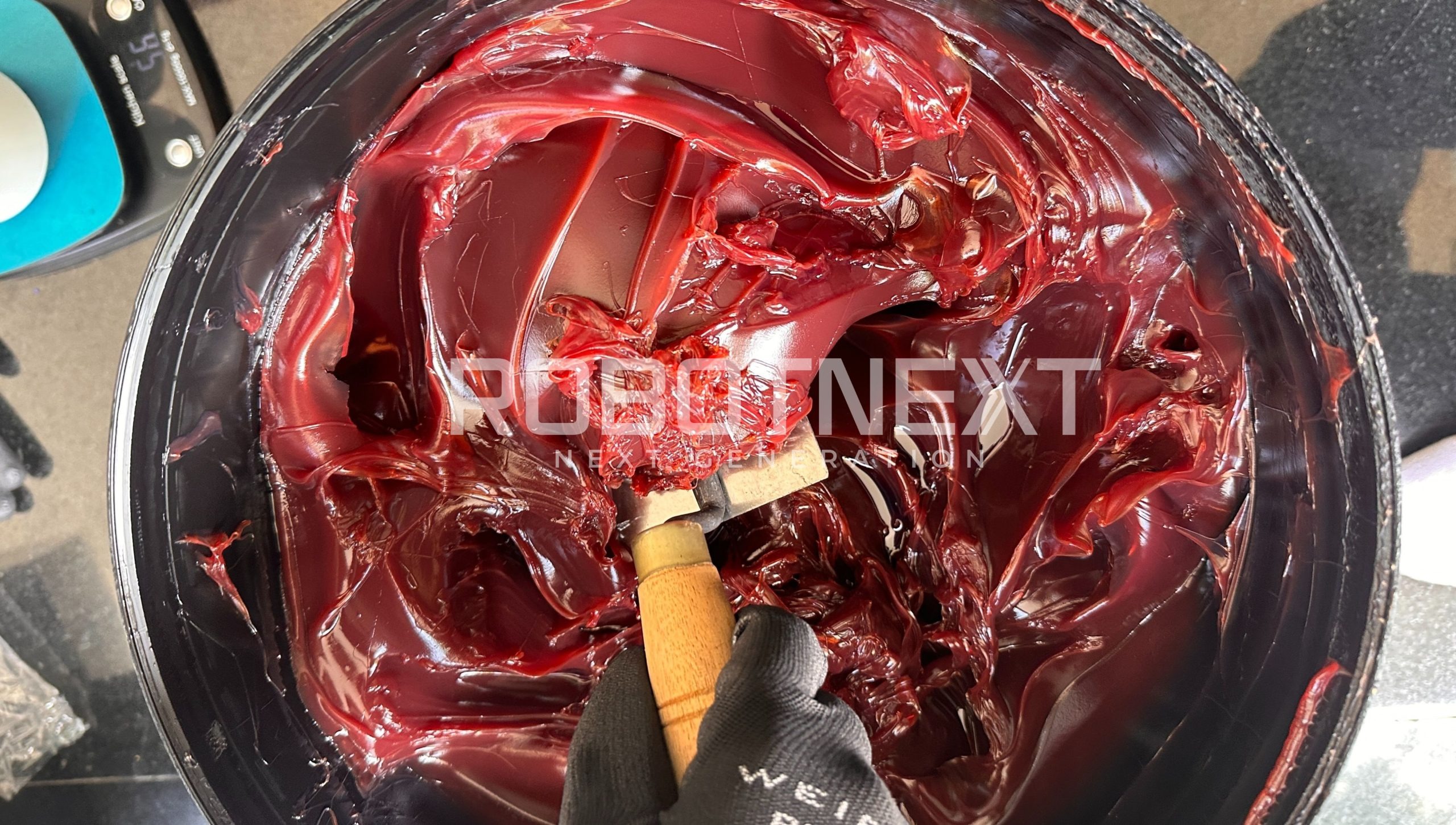 Bôi trơn robot công nghiệp: Tại sao nó lại quan trọng? 4 Mỡ bôi trơn gadus v220c grease 2 RobotNext