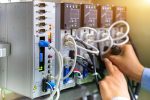 Bộ điều khiển Servo Drive: Hướng dẫn kỹ thuật về khắc phục lỗi