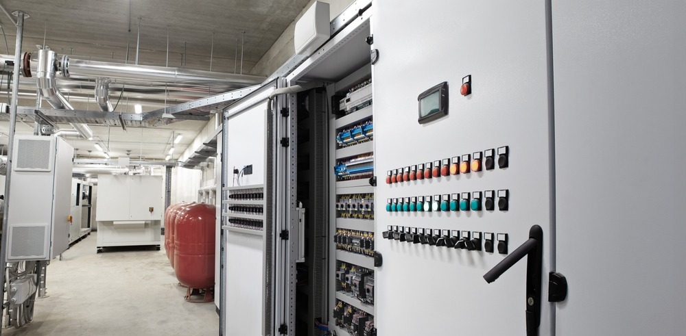 Tủ điện công nghiệp là gì? Cấu tạo và phân loại 3 Tủ bảng điện công nghiệp HVAC được sử dụng trong các khu vực cần kiểm soát nhiệt độ và độ ẩm