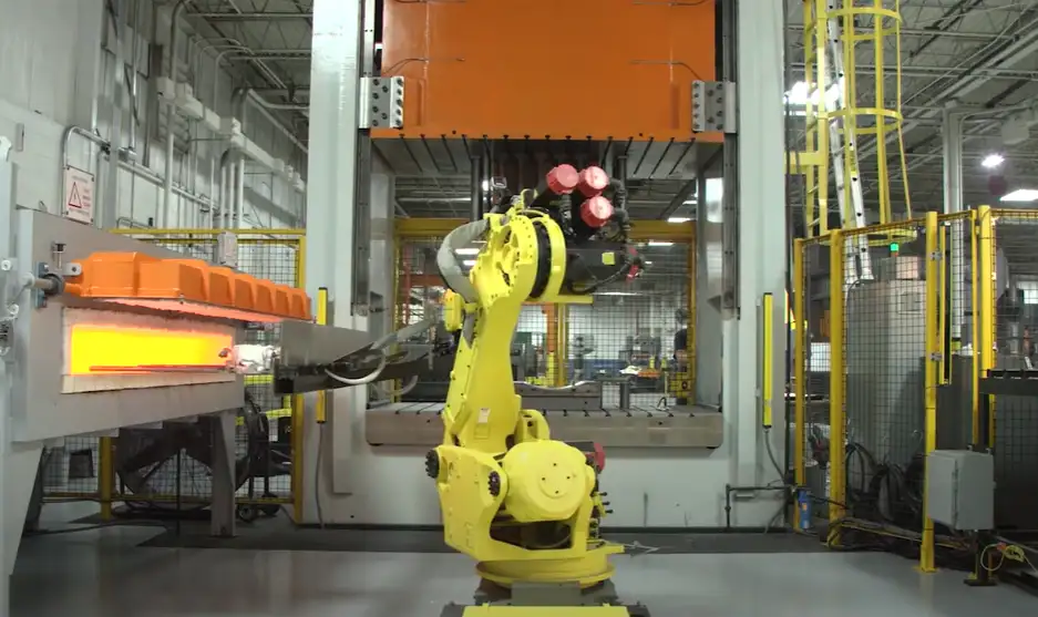 Ứng dụng của robot trong quy trình dập kim loại
