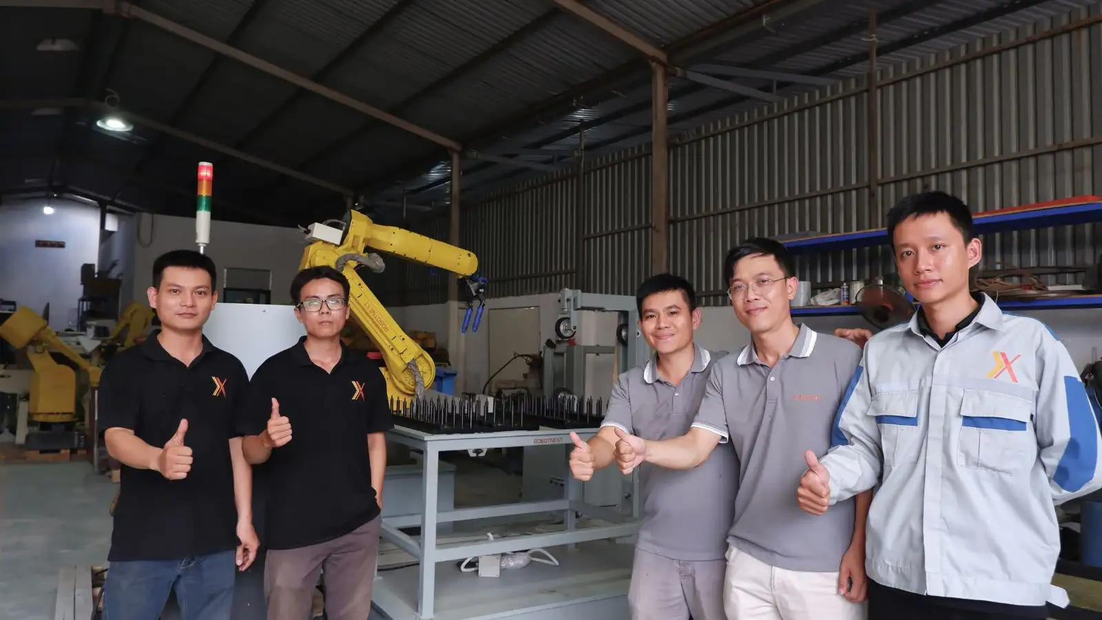 Đội ngũ kỹ sư bên Robotnext